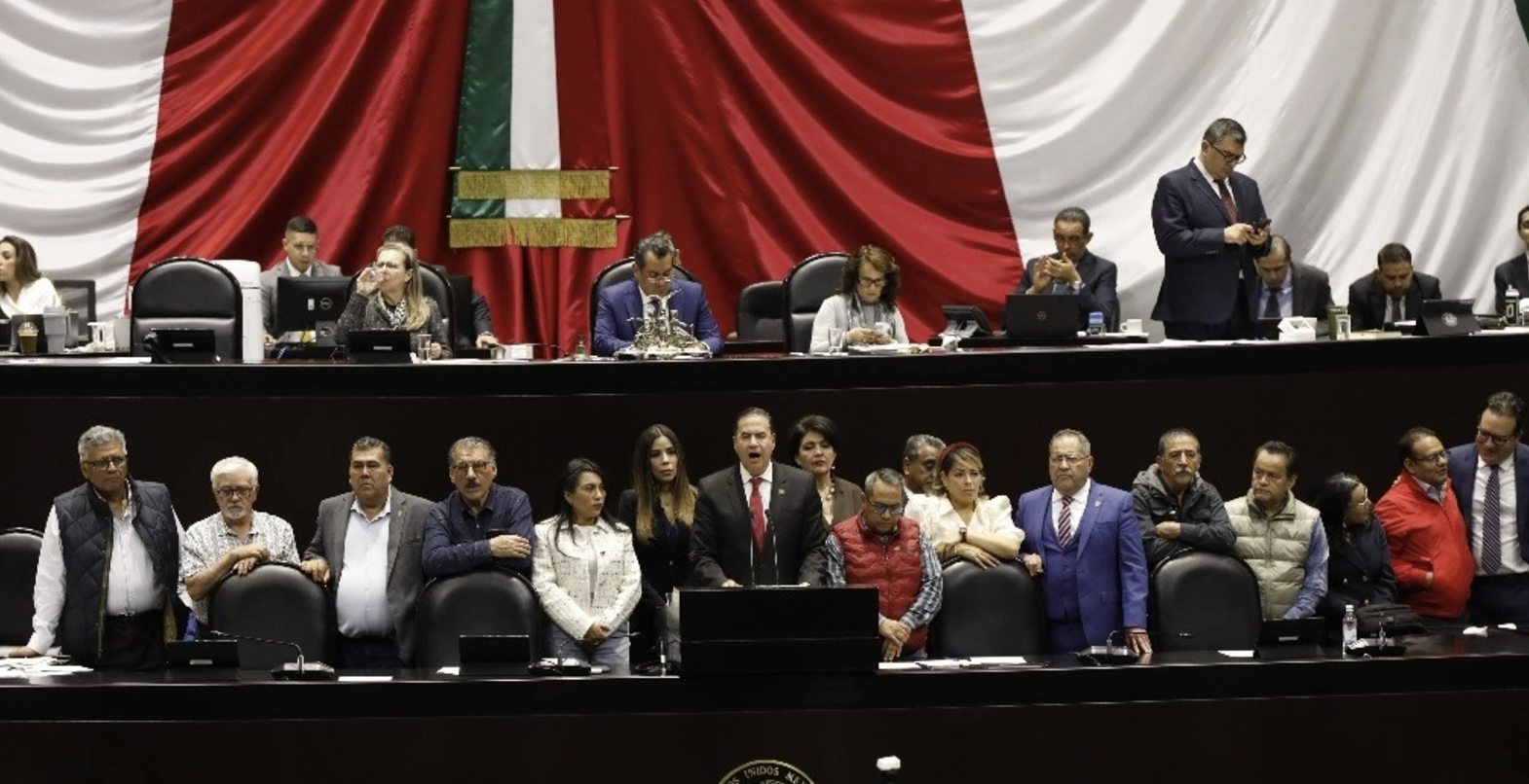 Diputados aprueban en lo general el PEF 2025
